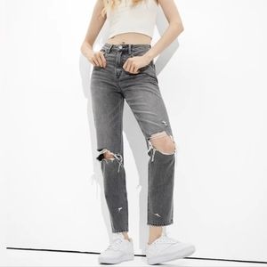 NWOT AE Ripped Highest Waist Mom Jean